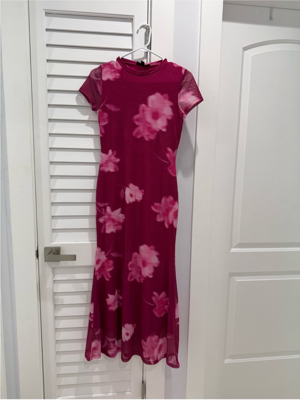 NWT See You Monday Burgundy Floral Dress - Picture 11 of 13